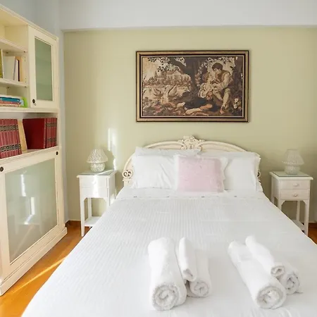 Cozy In The Center * Tripoli