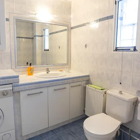 Cozy In The Center *