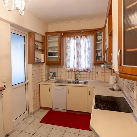 Cozy In The Center *