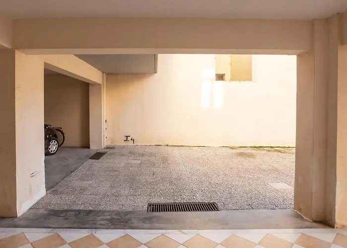 Cozy In The Center Apartment