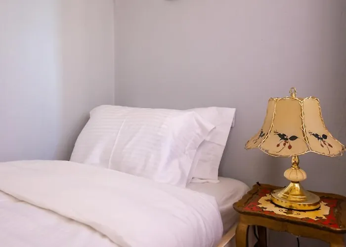 Cozy In The Center * Tripoli